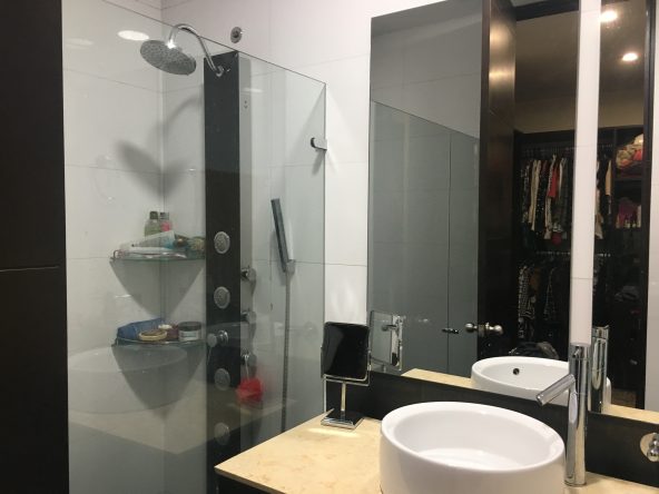 baño principal 2